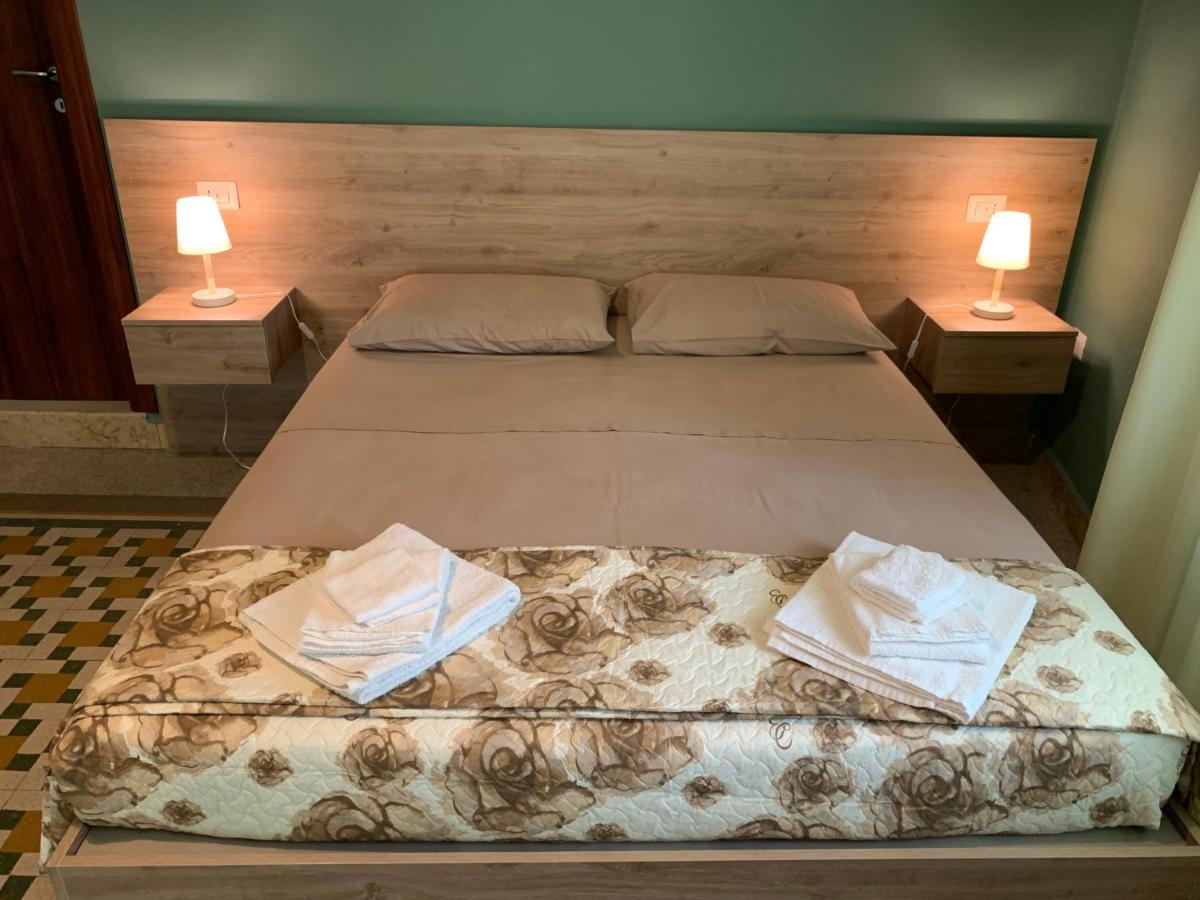 Erythra Bed And Breakfast Reggio di Calabria Exterior photo